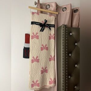Pink Bow Blanket
